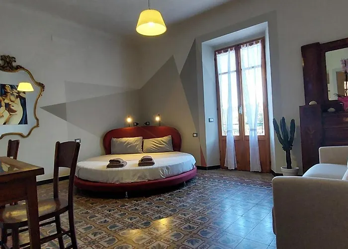 Moderno Appartamento Vista Mare, Con Parcheggio Privato