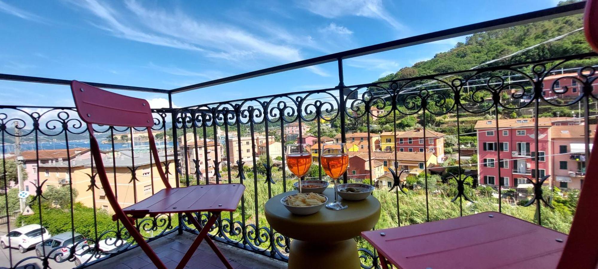 Moderno Vista Mare, Con Parcheggio Privato Apartment *